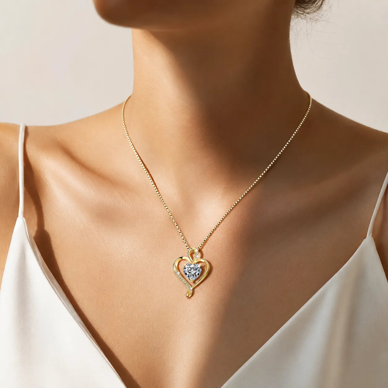 Amoura Heart Pendant Necklace