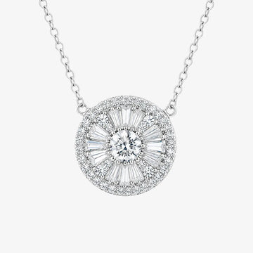 Luna Éclat Pendant Necklace