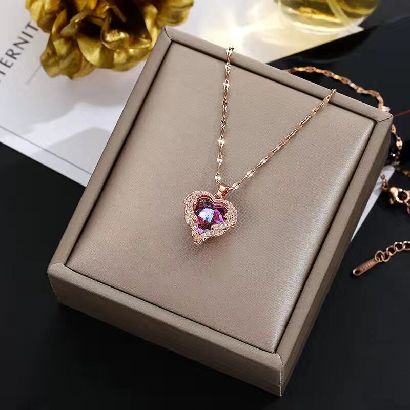 Lovelle Gold Pendant