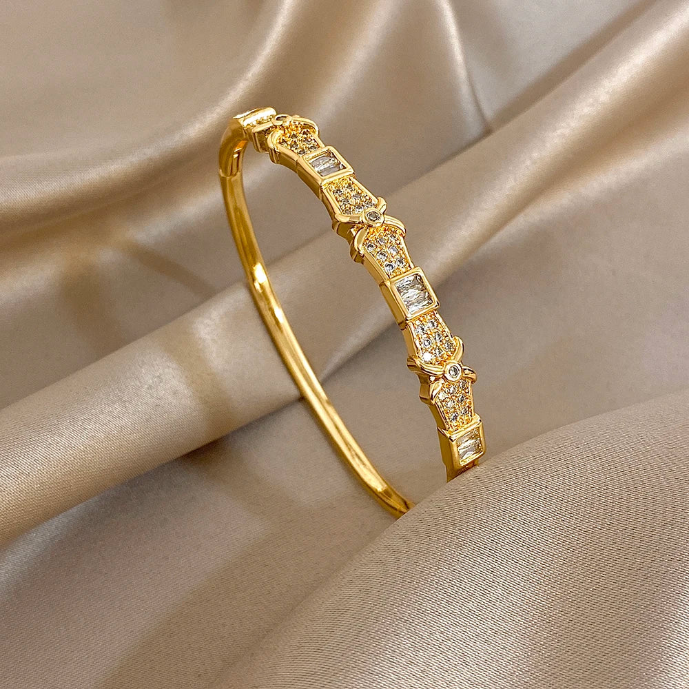 Aveline Bracelet Collection