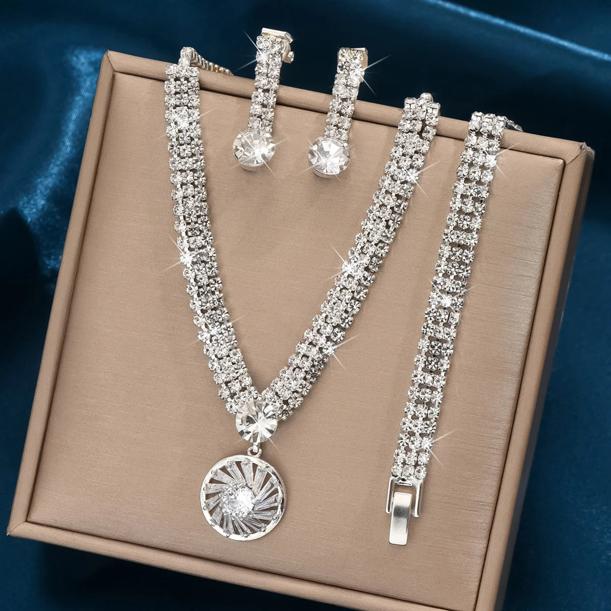 Elara Luxe Jewelry Set