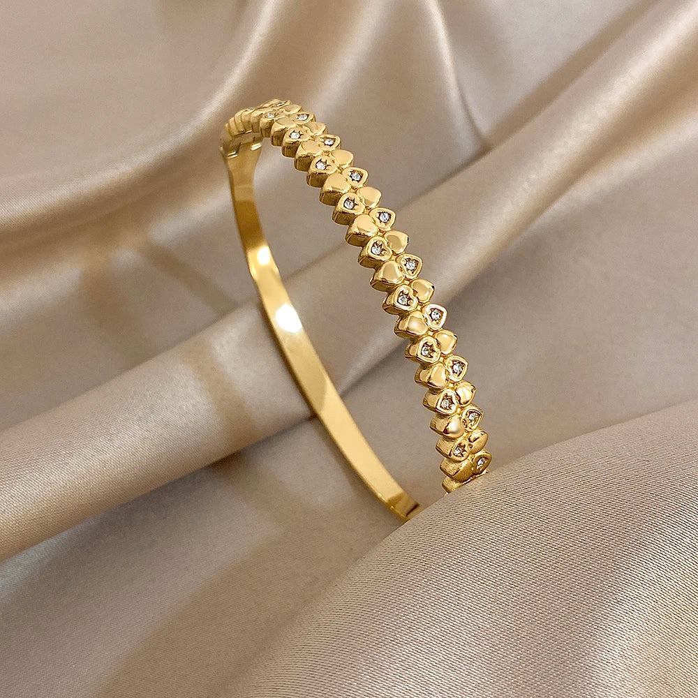 Aveline Bracelet Collection