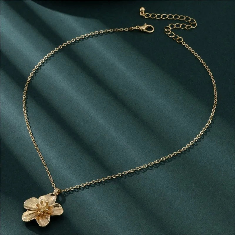 Floréa Bloom Pendant Necklace
