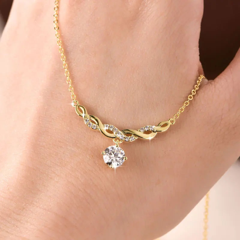 Éclat Solitaire Necklace