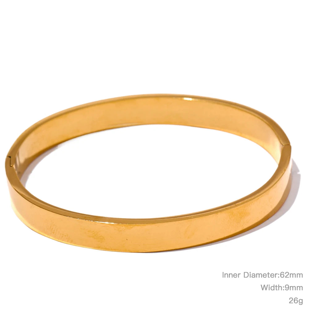 Vivienne Classic Cuff