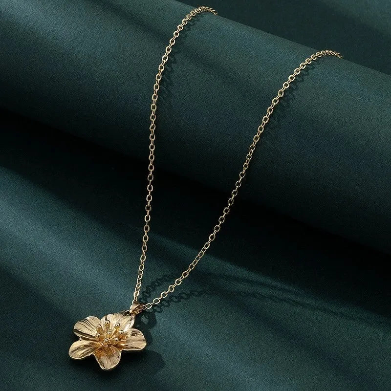 Floréa Bloom Pendant Necklace