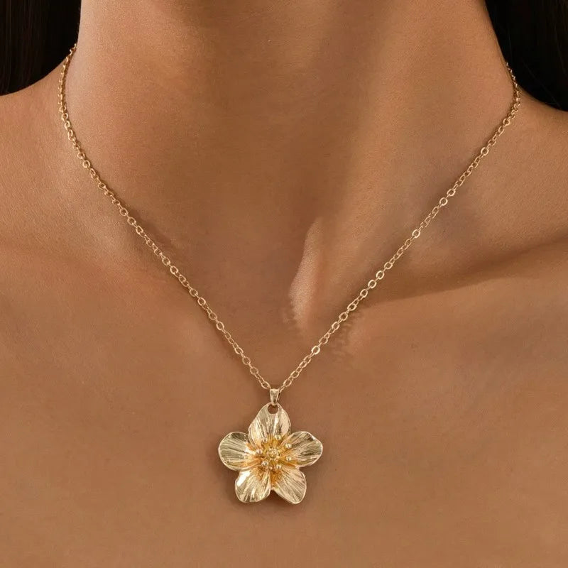 Floréa Bloom Pendant Necklace
